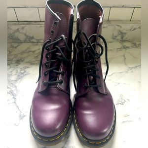 Dr martens boots 10
